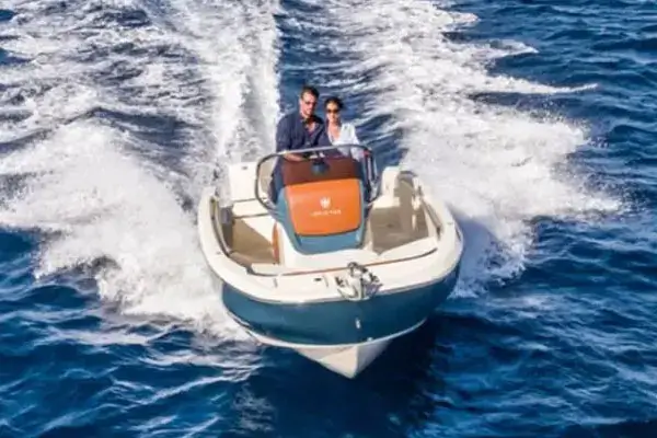 Star Boat Cala Ratjada invictus 200fx 1 2